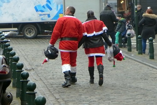 santa-claus-is-comin-to-town