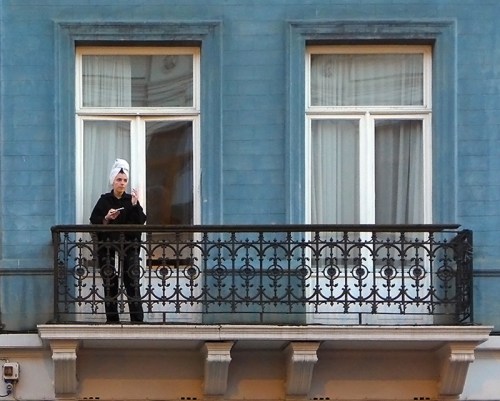 something-is-squeezing-my-skull